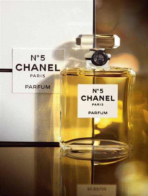 CHANEL N° 5 Eau de Parfum 